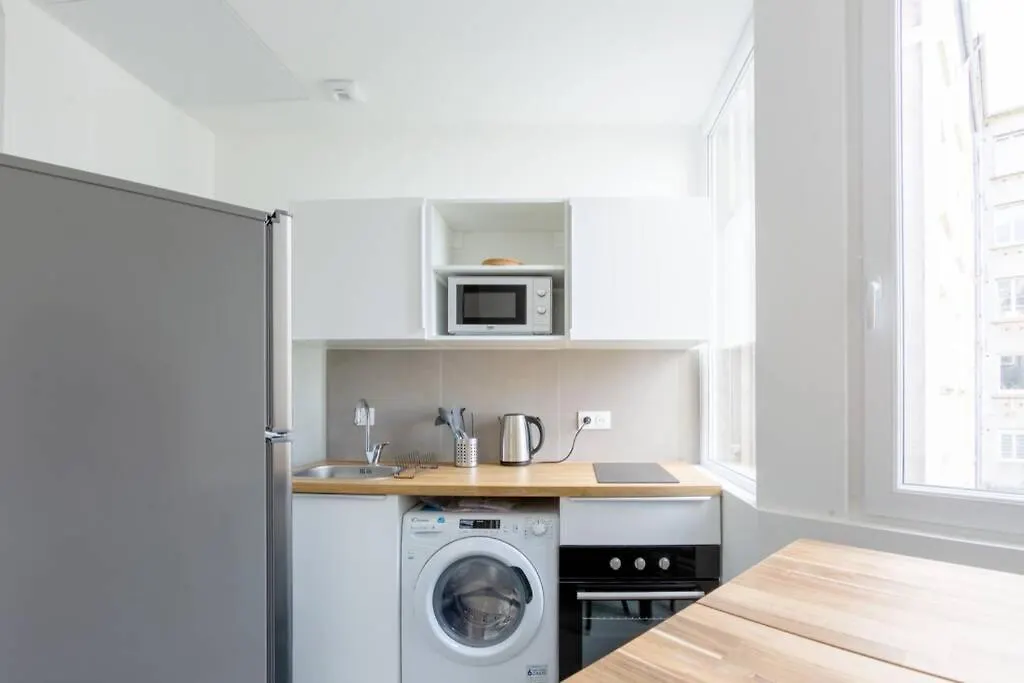 Διαμέρισμα La Chambre Liberte 2, Sdb Privative Et Tv, Cuisine Salon Partages, Confort Et Hypercentre Μπρεστ