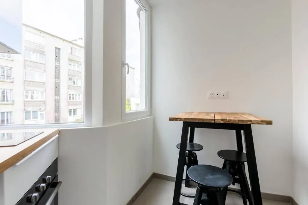 La Chambre Liberte 2, Sdb Privative Et Tv, Cuisine Salon Partages, Confort Et Hypercentre Μπρεστ Γαλλία