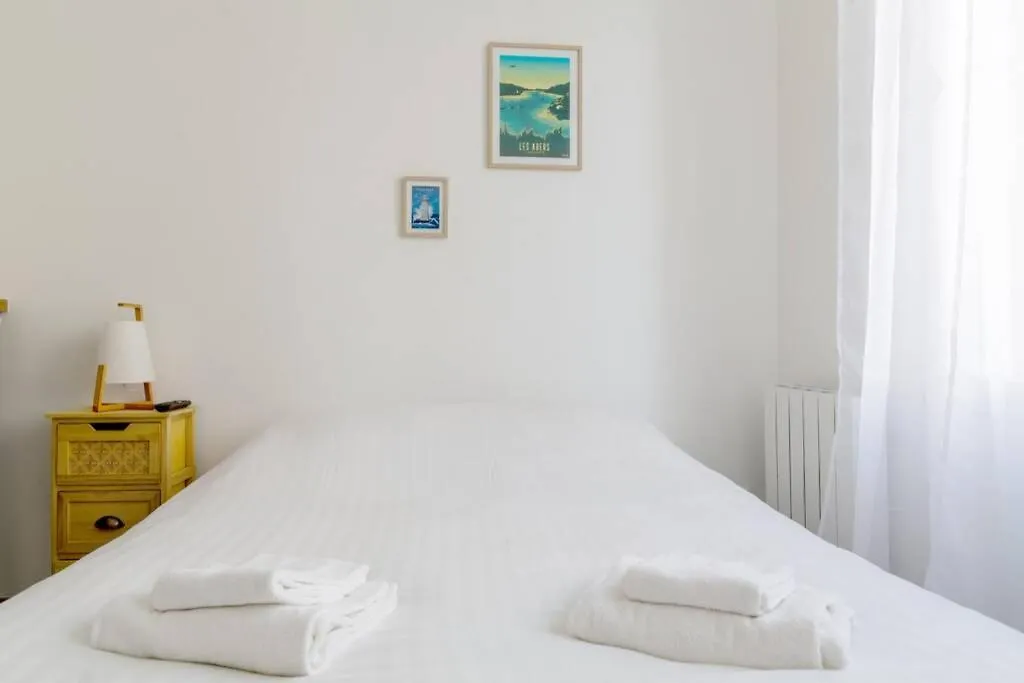 La Chambre Liberte 2, Sdb Privative Et Tv, Cuisine Salon Partages, Confort Et Hypercentre Brest 0*,